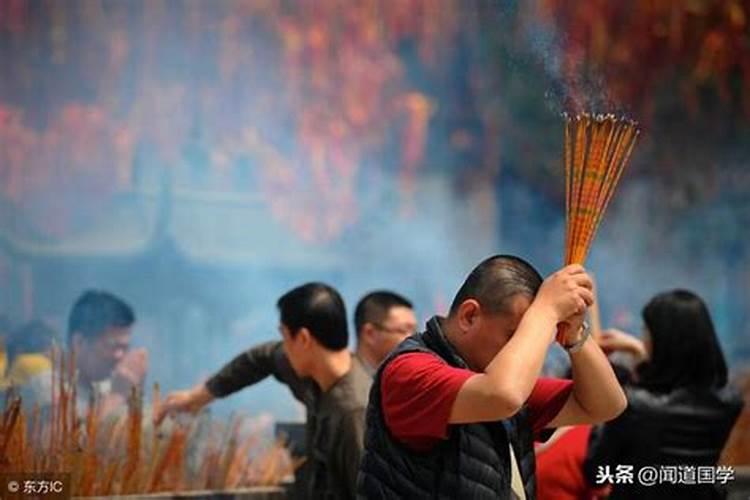 冲太岁的生肖年初几去寺庙上香？